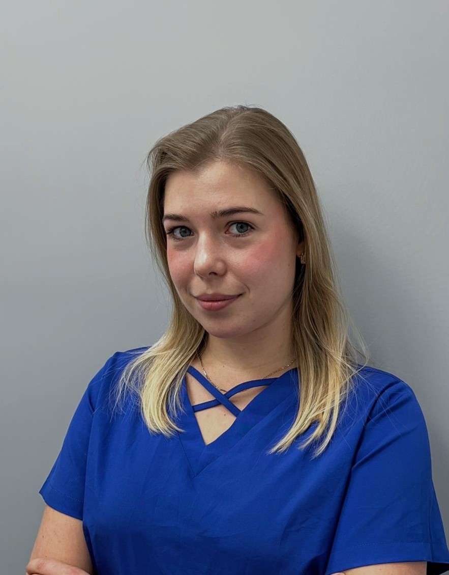 Dr Izabela Hartmann